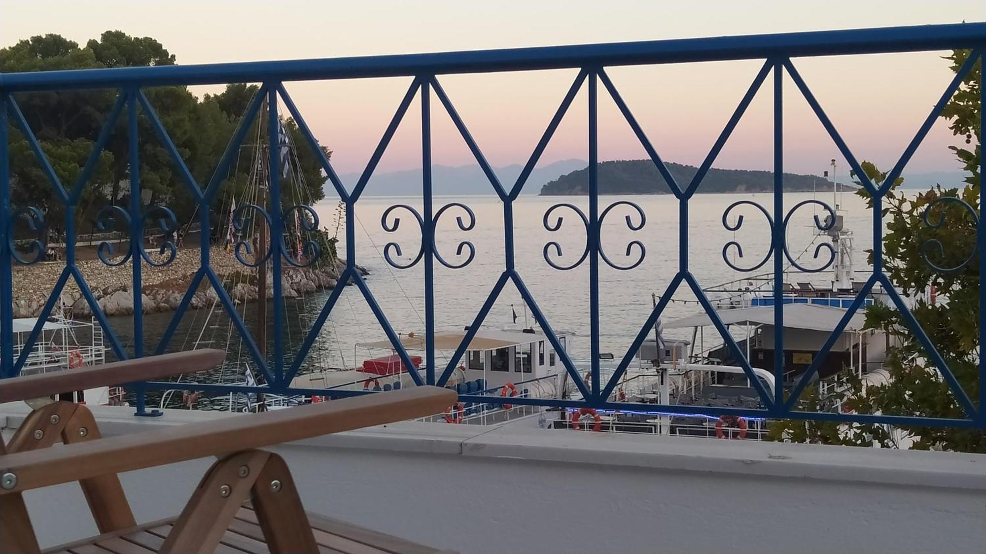 Emerald Blue Skiathos Town Exterior photo